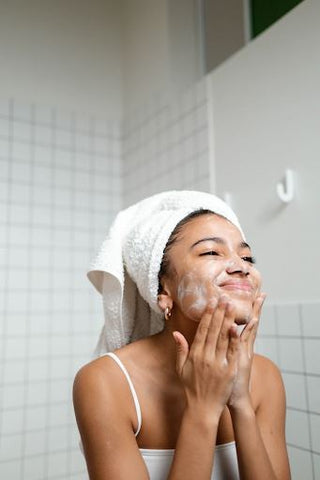 How to Maintain Healthy Skin Throughout Winter
